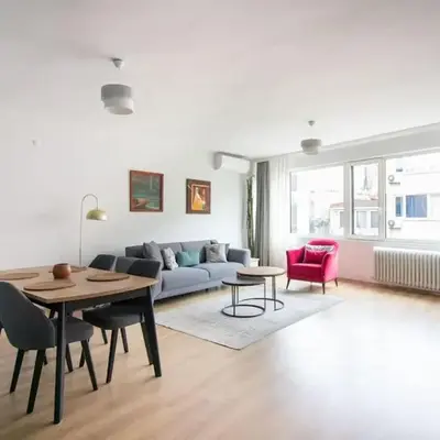 2BR Bright Kadıköy Apartment & AC in Every Room