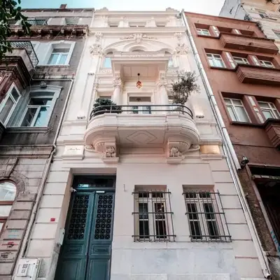 Homie Suites - Turna Residences in Cihangir