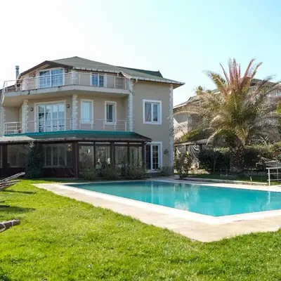 Villa Moon