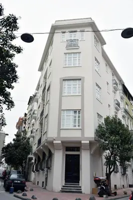 a white building on a city street at İstanbul Guesthouse in Istanbul