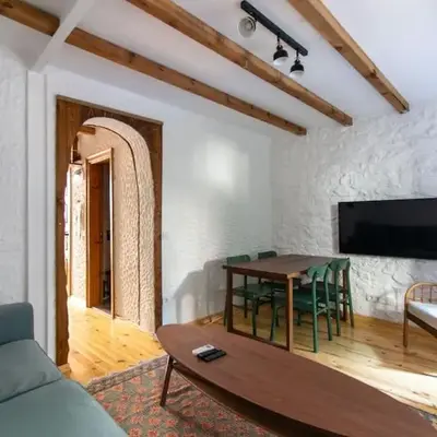 Authentic 1BR w Private Patio in Hype Cihangir