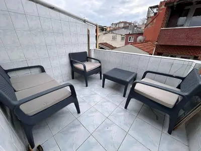 Gallery image of Central 3 Story 5 Bedroom Home with Terrace by Tram in Istanbul