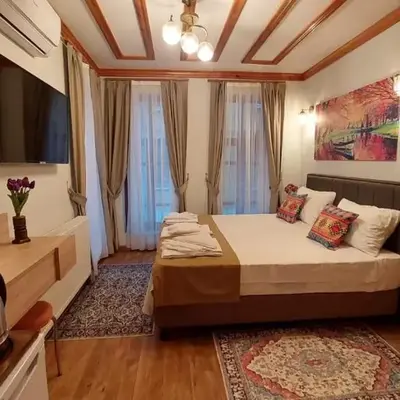 Fevzi Pasa Suite