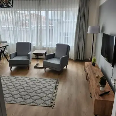 Fully Renovated apartment