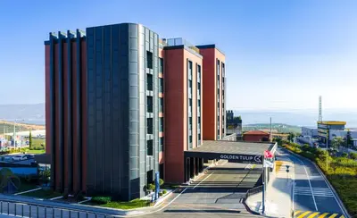 a rendering of a building in a city at GOLDEN TULIP GEBKIM KOCAELI in Kocaeli