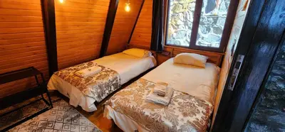 Gallery image of Sakarya Sapanca Ünlüce de 2 Oda1 Salon Özel Havuzlu-Saunalı-Jakuzili - 5 Kişillik Bungalov-BNG-69 in Sapanca