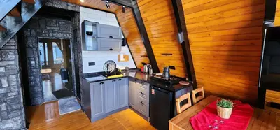 Gallery image of Sakarya Sapanca Ünlüce de 2 Oda 1 Salon özel havuzlu-Saunalı-Jakuzili - 5 Kişillik Bungalov-BNG-70 in Sapanca