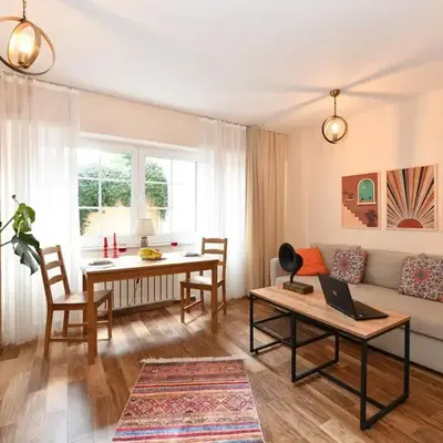 Comfortable Bright Home AC Galata