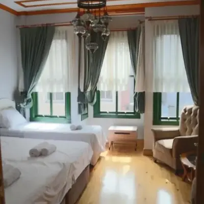 3 Floor History Mansion
