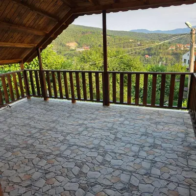 a balcony with a view of the mountains at Uludağ Tatil Evleri & Villa Şirin in Soğukpınar