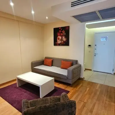 Taksim'de 2 yatak odalı daire