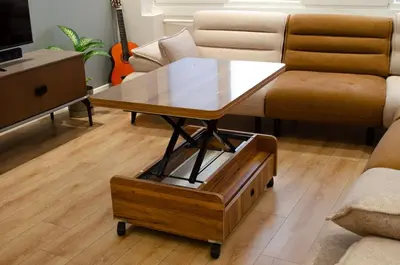 a coffee table in the middle of a living room at My Glamorous Stay at Kadikoy Istanbul Türkiye in Istanbul