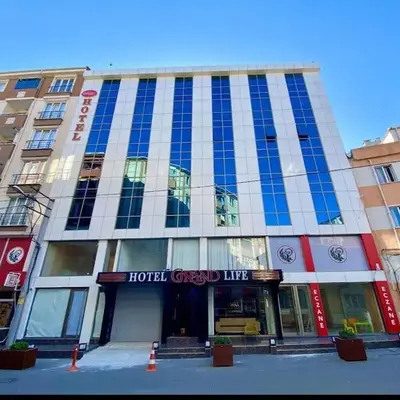 grand life hotel