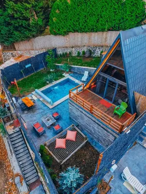 an overhead view of a swimming pool in a house at Sapanca bungalife in Sapanca
