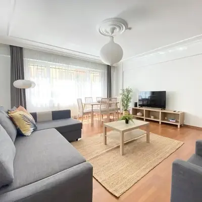 Excelent Location & Spacious No3