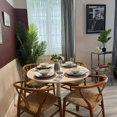Stylish Apartment 3 Min to Metro