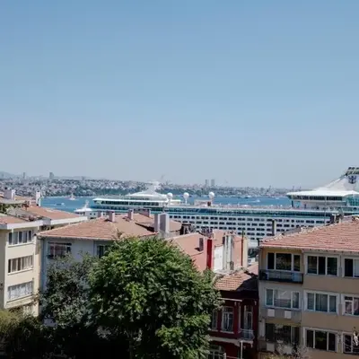 Sea View Two-Bedroom Suite in Managed Residence - Parking and Elevator