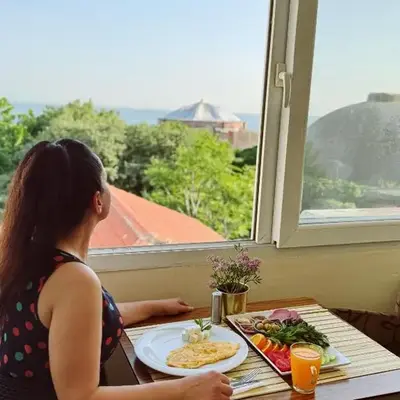 BACHOS HOTEL SULTANAHMET sea view terrace