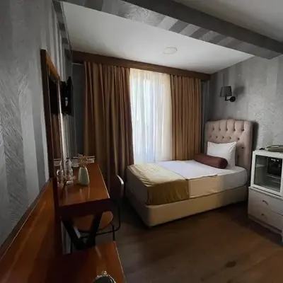 Kuzen Otel
