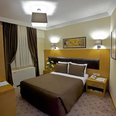 Mirilayon Hotel - Old Town