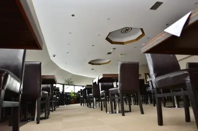a row of chairs in a waiting room at Hotel Topkapı in Istanbul