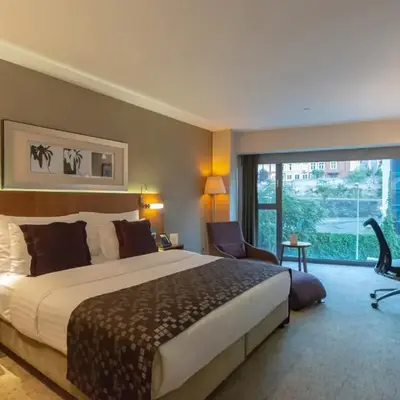 Crowne Plaza Istanbul Harbiye by IHG