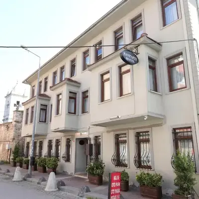 Ramparts Hotel