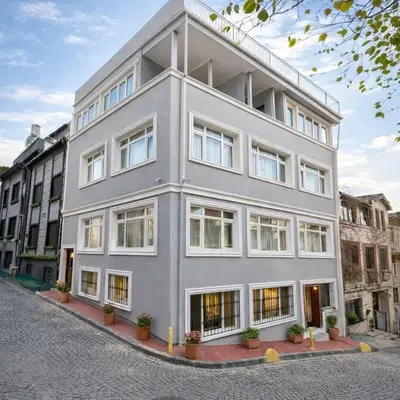 Emirhan Guesthouse & Suites