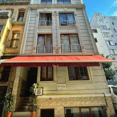 Laluna Hotel Near Grand Bazaar City Center