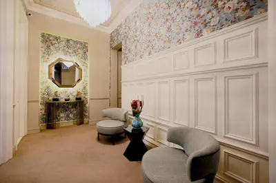 a waiting room with two chairs and a mirror at Ayramin Exclusive Hotel - Special Category in Istanbul