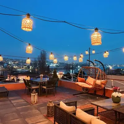 Waterfront Apartment by the Tram - Terrace with Dome & Golden Horn View in Fatih
